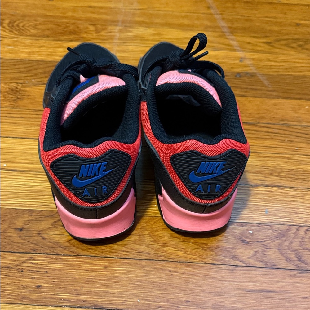 Nike Women's Air Max Black with Pink and Blue Accents - Picture 3 of 7